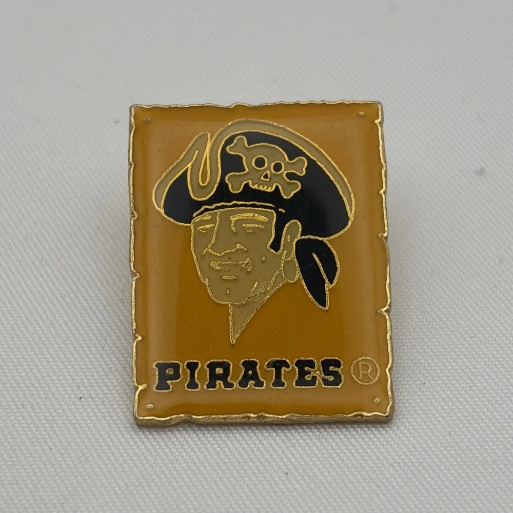 Vintage 1985‎ MLB Baseball Pittsburgh Pirates Mascot Lapel Hat Pin